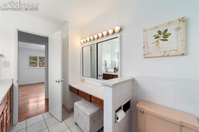 805 Crown Ridge Drive, Colorado Springs, CO 80904