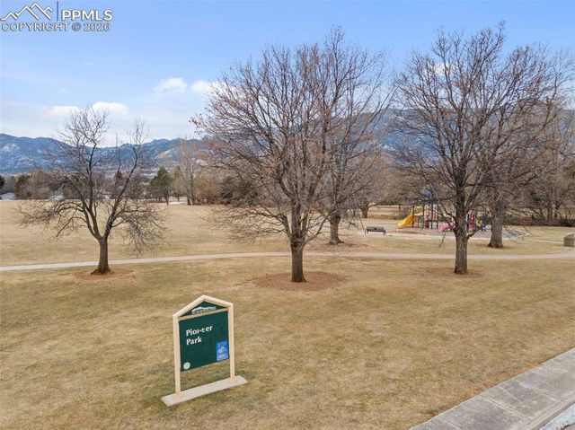 805 Crown Ridge Drive, Colorado Springs, CO 80904