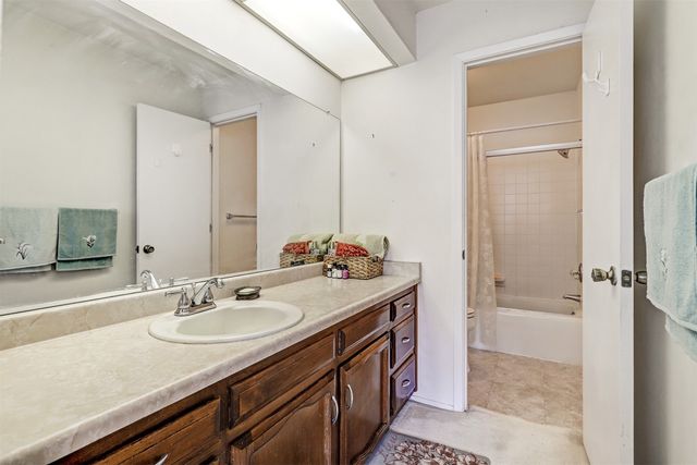 30 Timber Ridge, Los Alamos, NM 87544