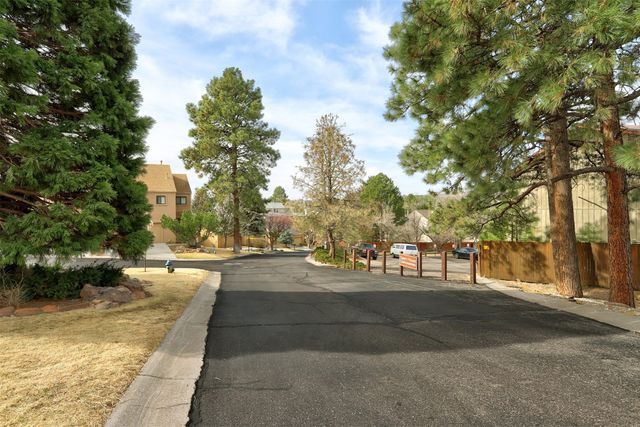 30 Timber Ridge, Los Alamos, NM 87544