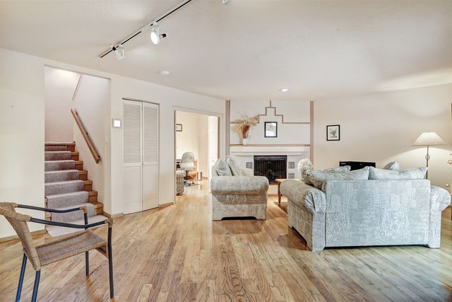 30 Timber Ridge, Los Alamos, NM 87544