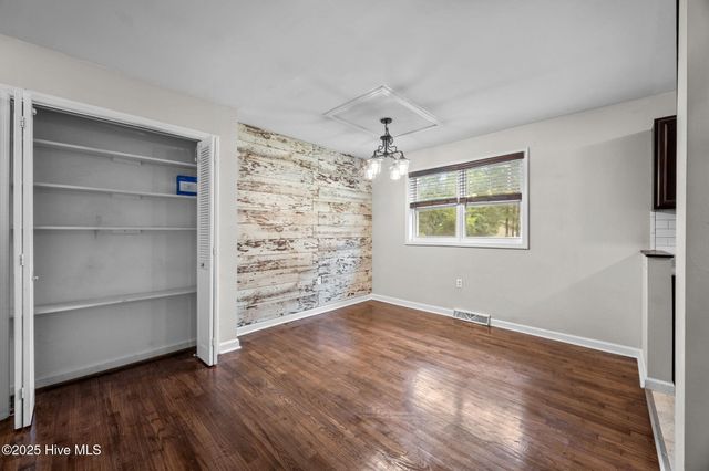 106 Lindsey Drive, Jacksonville, NC 28540