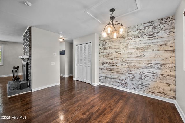 106 Lindsey Drive, Jacksonville, NC 28540