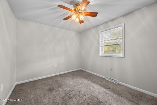 106 Lindsey Drive, Jacksonville, NC 28540