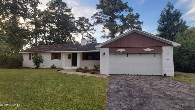 106 Lindsey Drive, Jacksonville, NC 28540