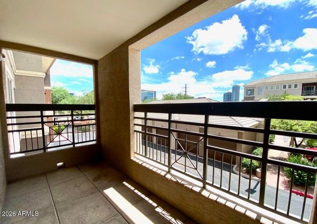 425 W RIO SALADO Parkway 112, Tempe, AZ 85281