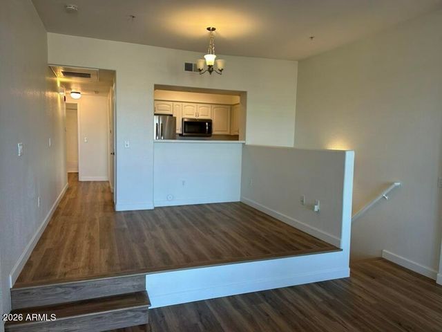 425 W RIO SALADO Parkway 112, Tempe, AZ 85281