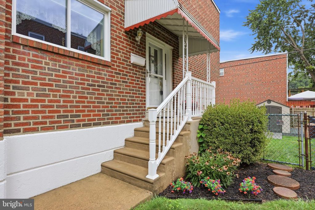 10925 LOCKART RD, PHILADELPHIA, PA 19116 — photo 3