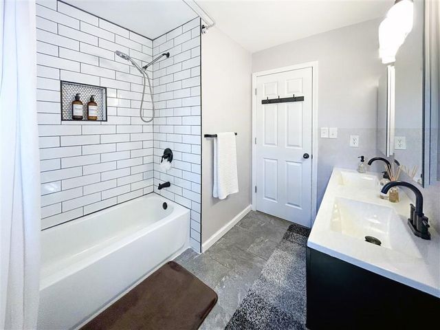 2448 Hillboro Circle SW, Marietta, GA 30064