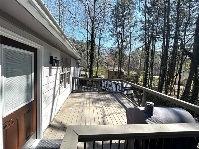 2448 Hillboro Circle SW, Marietta, GA 30064