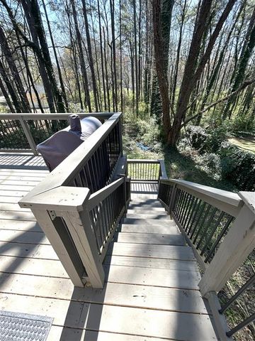 2448 Hillboro Circle SW, Marietta, GA 30064