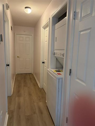 2448 Hillboro Circle SW, Marietta, GA 30064