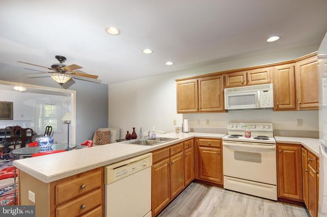 133 VILLAGE OAK DR, Salisbury, MD 21804