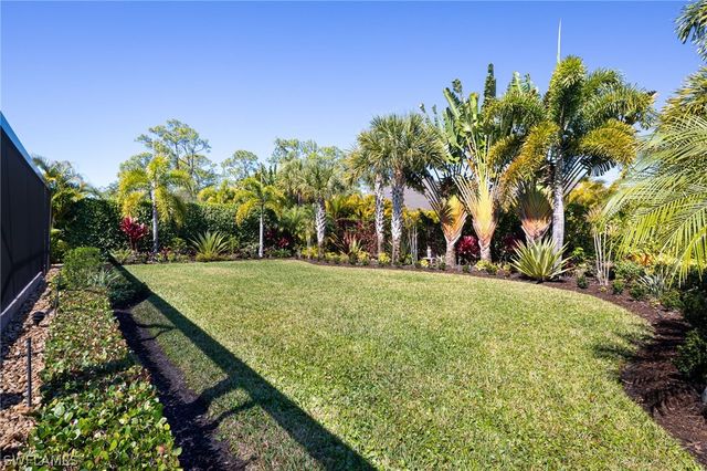 14627 Nicholas WAY, Naples, FL 34109