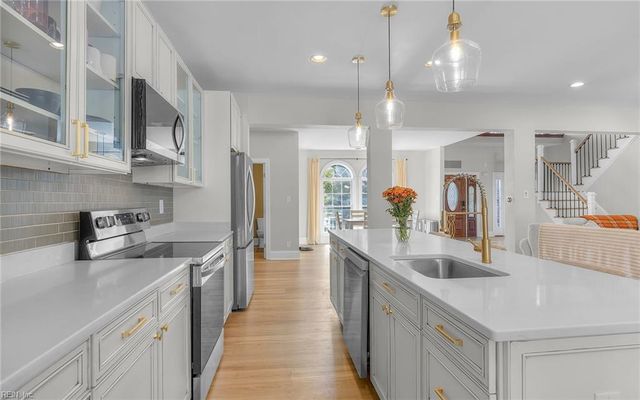 4 Renee CT, Hampton, VA 23664