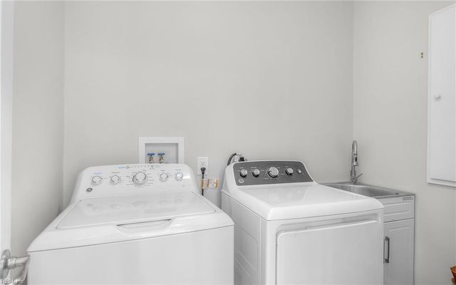 4 Renee CT, Hampton, VA 23664