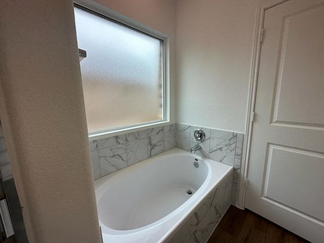 229 Sonterra DR, San Marcos, TX 78666