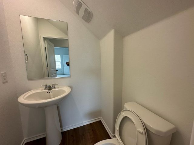 229 Sonterra DR, San Marcos, TX 78666