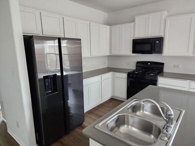 229 Sonterra DR, San Marcos, TX 78666