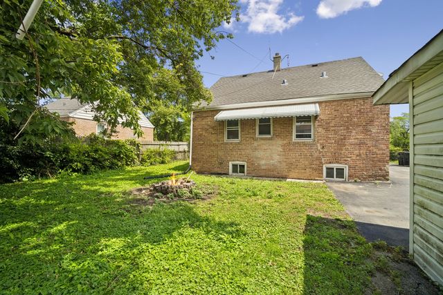 4702 River Road, Schiller Park, IL 60176