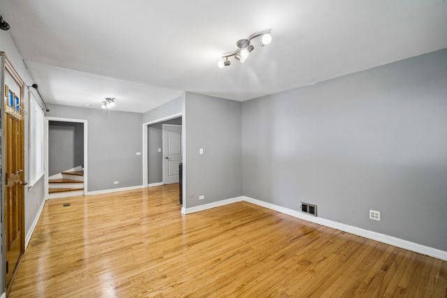 4702 River Road, Schiller Park, IL 60176