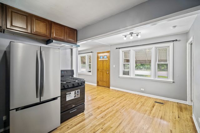 4702 River Road, Schiller Park, IL 60176