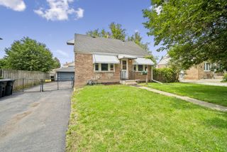 4702 River Road, Schiller Park, IL 60176