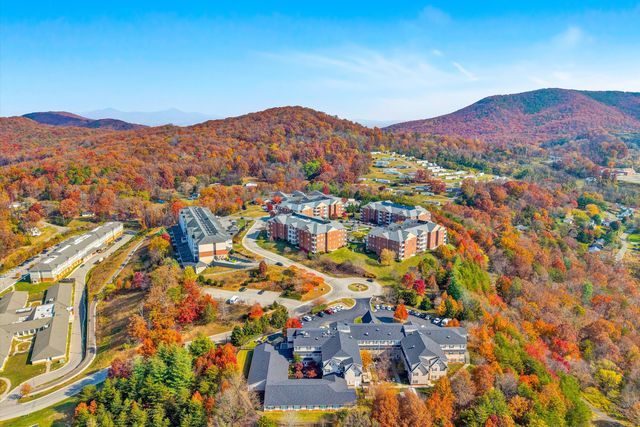 4438 Pheasant Ridge Rd Apt 203, Roanoke, VA 24014