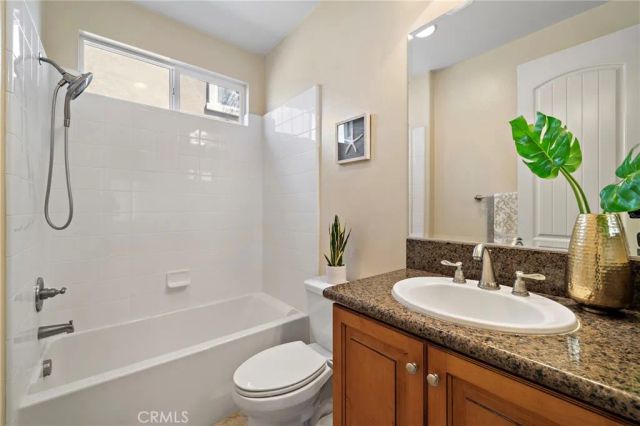 9042 Lemongrass Court, Fountain Valley, CA 92708