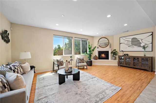 9042 Lemongrass Court, Fountain Valley, CA 92708