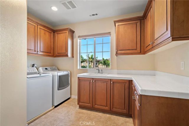 9042 Lemongrass Court, Fountain Valley, CA 92708