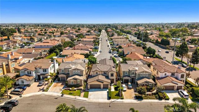 9042 Lemongrass Court, Fountain Valley, CA 92708
