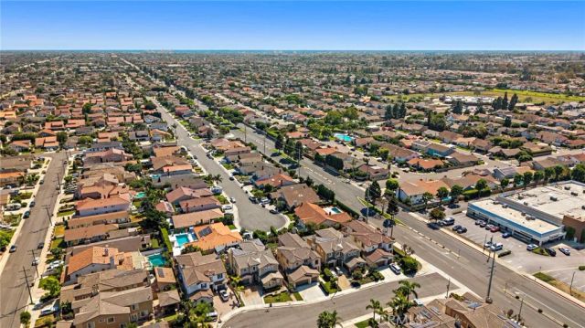 9042 Lemongrass Court, Fountain Valley, CA 92708