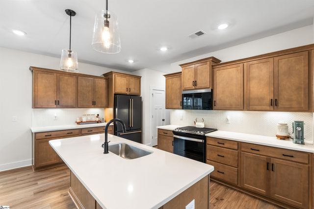 952 Diane Lane, Moore, SC 29369