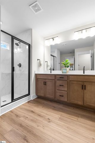 952 Diane Lane, Moore, SC 29369