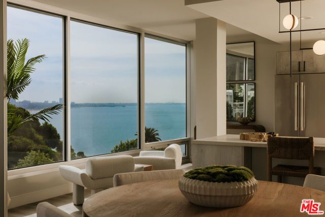 17352 W Sunset Boulevard 1, Pacific Palisades (los Angeles), CA 90272
