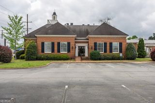 88 N Lee Street, Forsyth, GA 31029