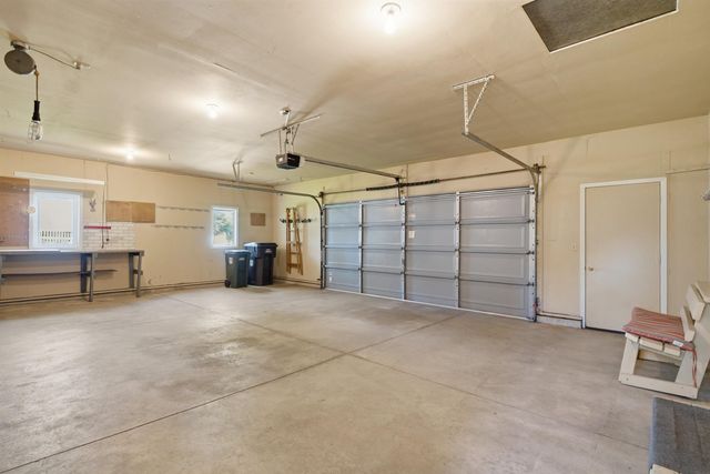 1926 Crescent Drive, Cedar Falls, IA 50613
