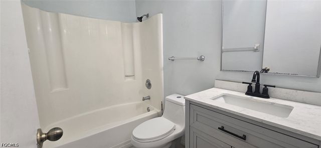 1401 Yvonne AVE S, Lehigh Acres, FL 33976