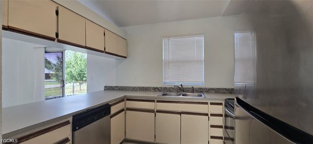 1401 Yvonne AVE S, Lehigh Acres, FL 33976