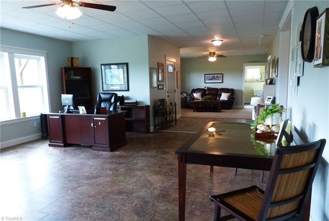 1564 Thore Road, Pinnacle, NC 27043
