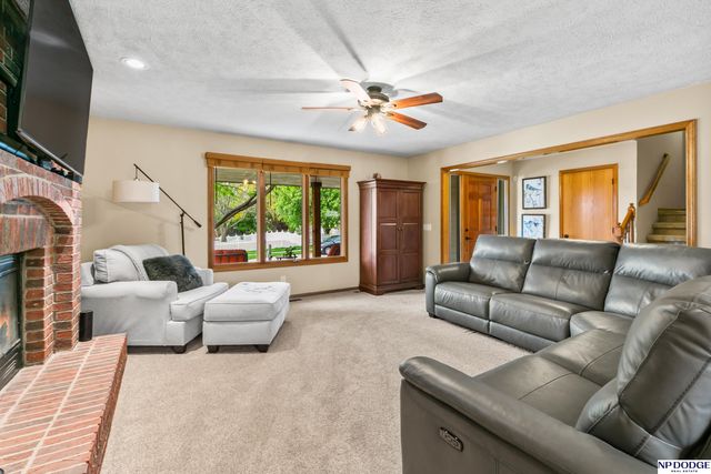 13910 Ames Avenue, Omaha, NE 68164