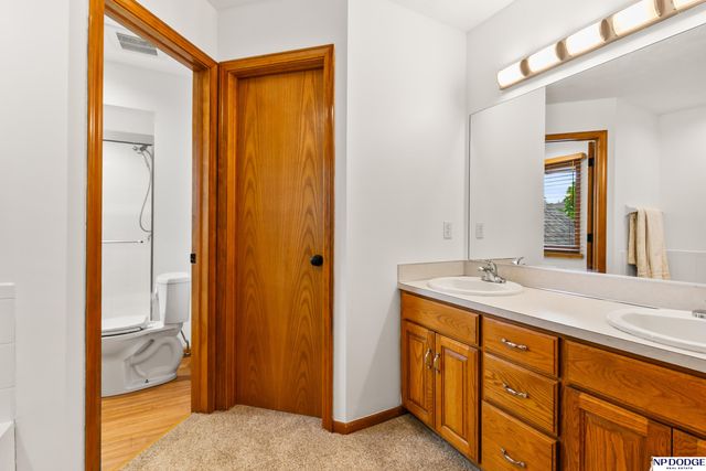 13910 Ames Avenue, Omaha, NE 68164