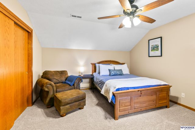 13910 Ames Avenue, Omaha, NE 68164