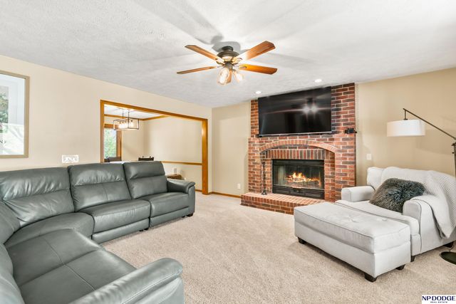 13910 Ames Avenue, Omaha, NE 68164