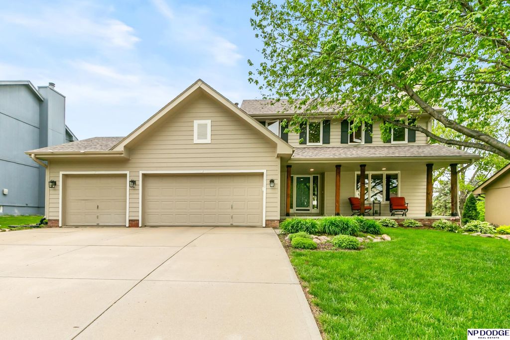 13910 Ames Avenue, Omaha, NE 68164