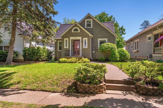 2631 Western Avenue, Davenport, IA 52803