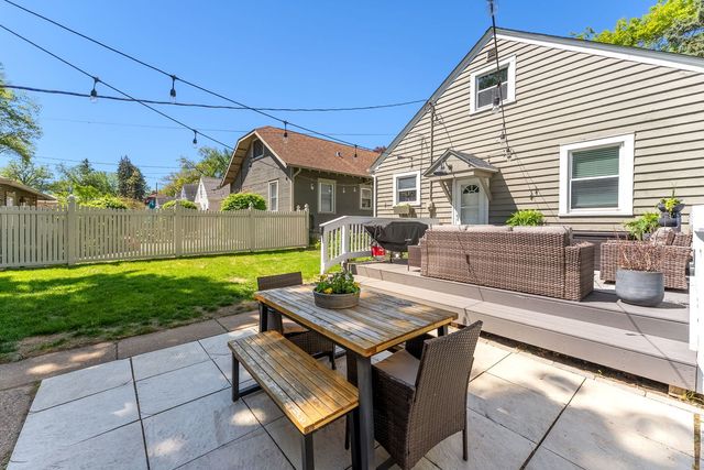 2631 Western Avenue, Davenport, IA 52803