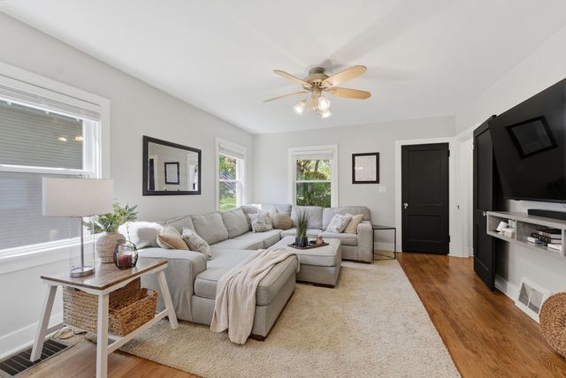 2631 Western Avenue, Davenport, IA 52803