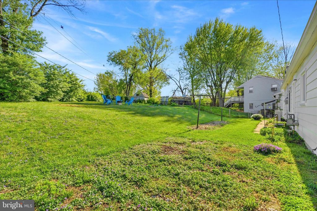 Image 29 of property listing at 100 EVERGREEN CT, Frederick, MD 21701